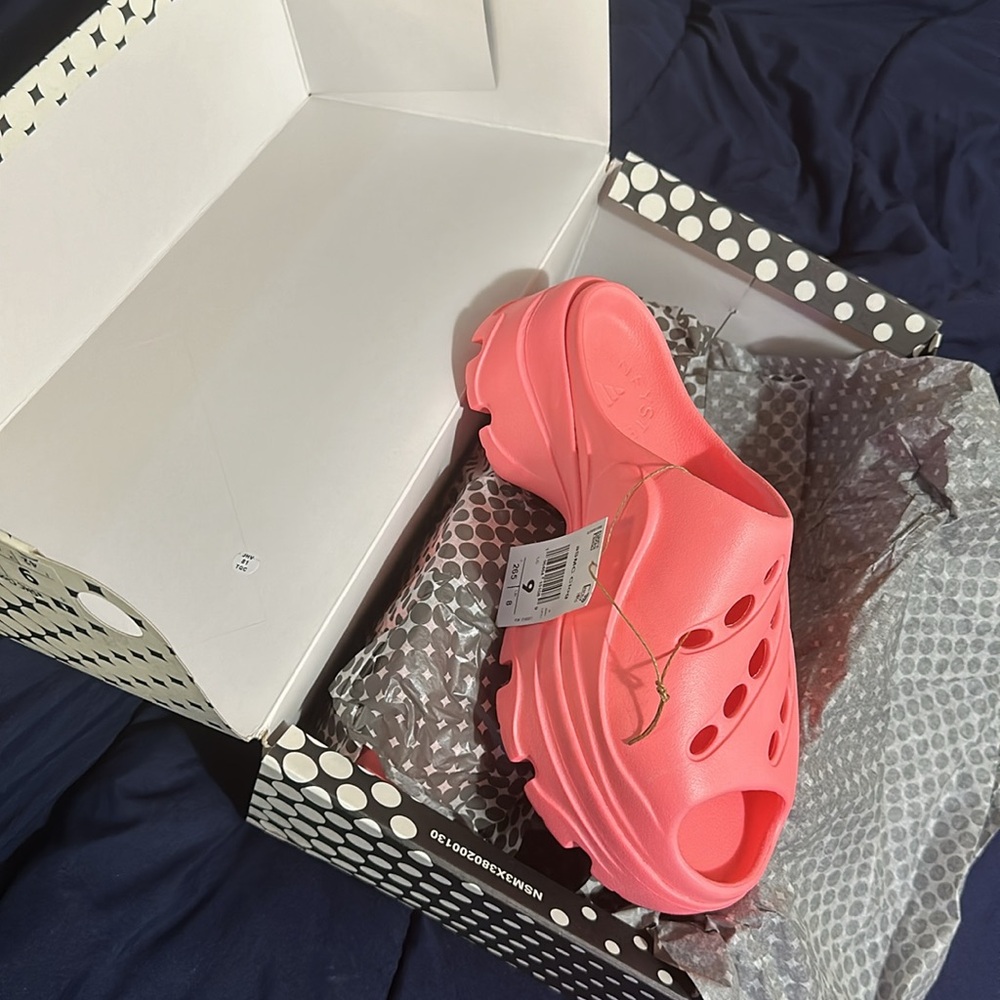 Pink clog addidas